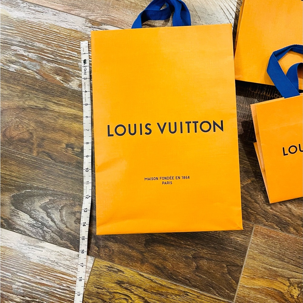 Authentic Louis Vuitton shopping bags. All 5 Bags. Multiple Sizes - Picture 3 of 8